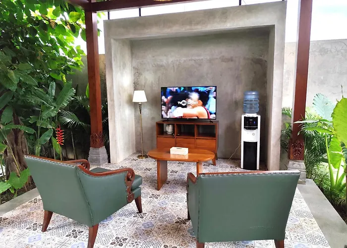 Na Uli Renon Villa *